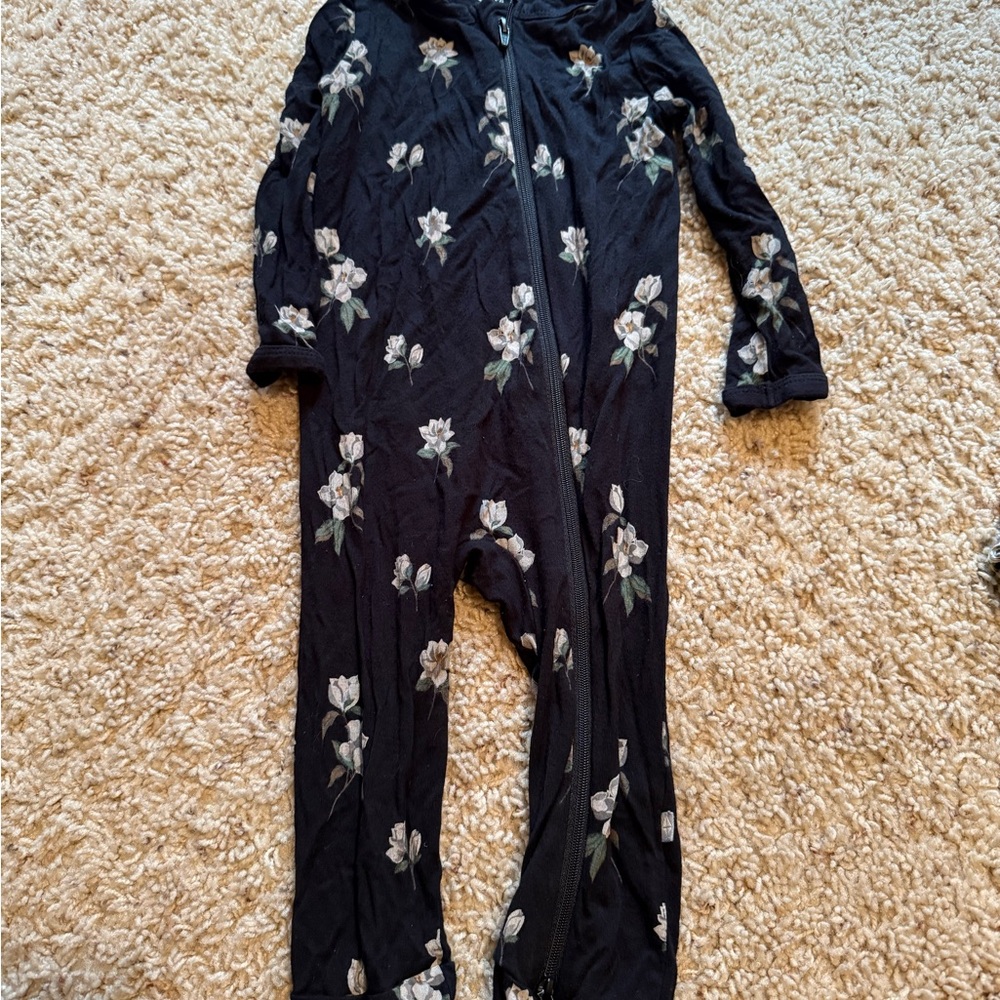 Kyte BABY Black Floral Zip-Front Footie